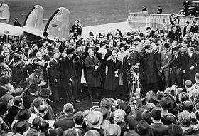 alespoň pro naši dobu: Chamberleinův návrat z Mnichova,1938...